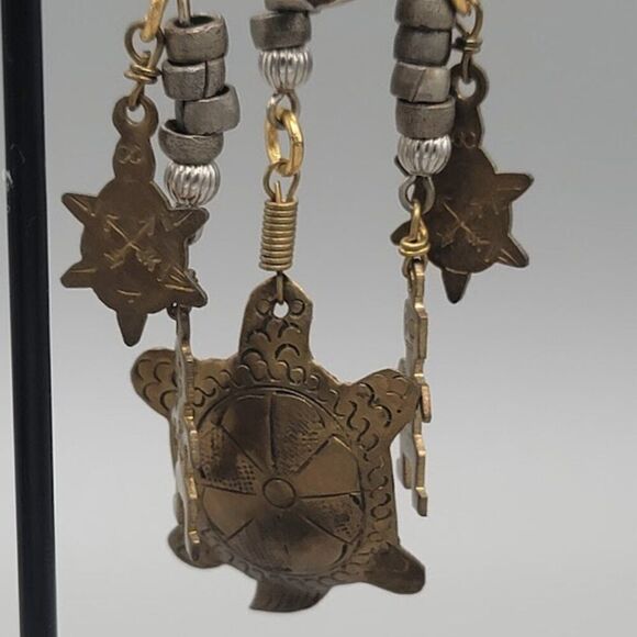 Unbranded Metal Earrings - Picture 4 of 4